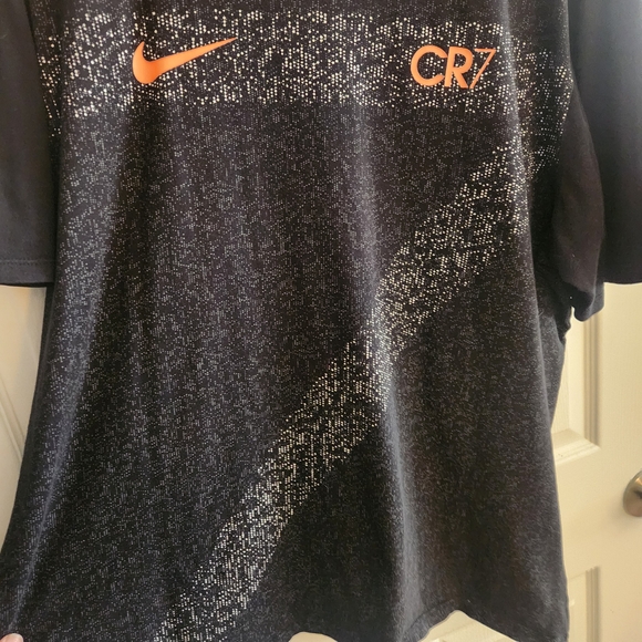 Nike CR7 Black and Orange T-Shirt - Picture 1 of 7